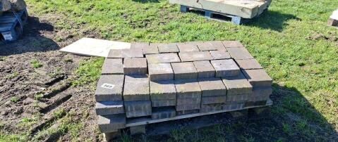 Block paving burnt ochre 