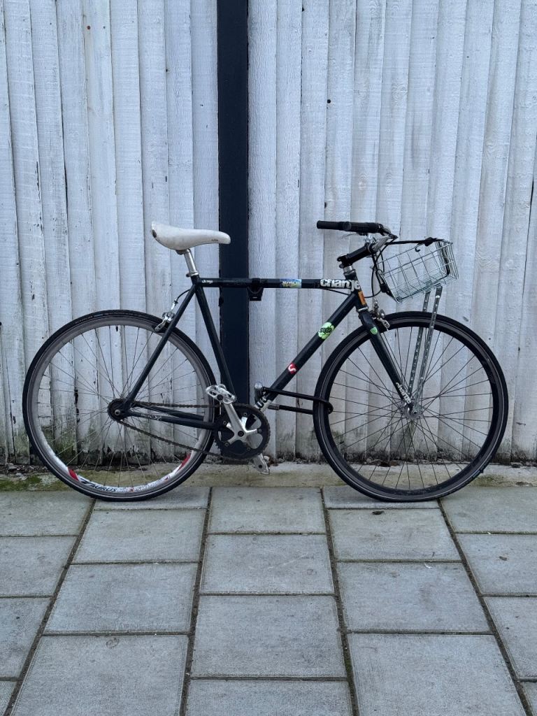 Charge Plug (Single Speed w/ Basket)