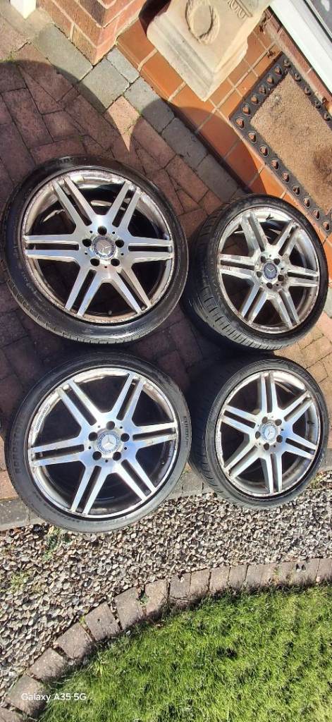 Mercedes AMG 18" Alloys with tyres x 4