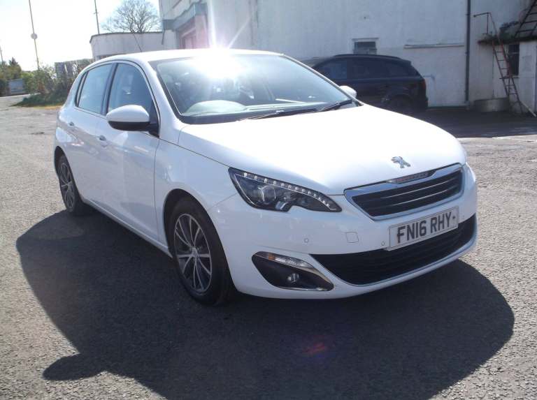 2016 Peugeot 308 1.6 BlueHDi 120 Allure 5dr HATCHBACK Diesel Manual