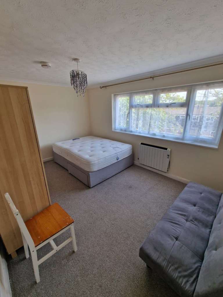 studio flat