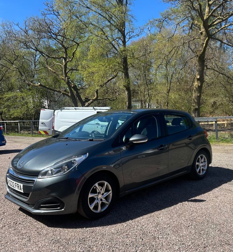 Peugeot, 208, Hatchback, 2016, Manual, 1199 (cc), 5 doors