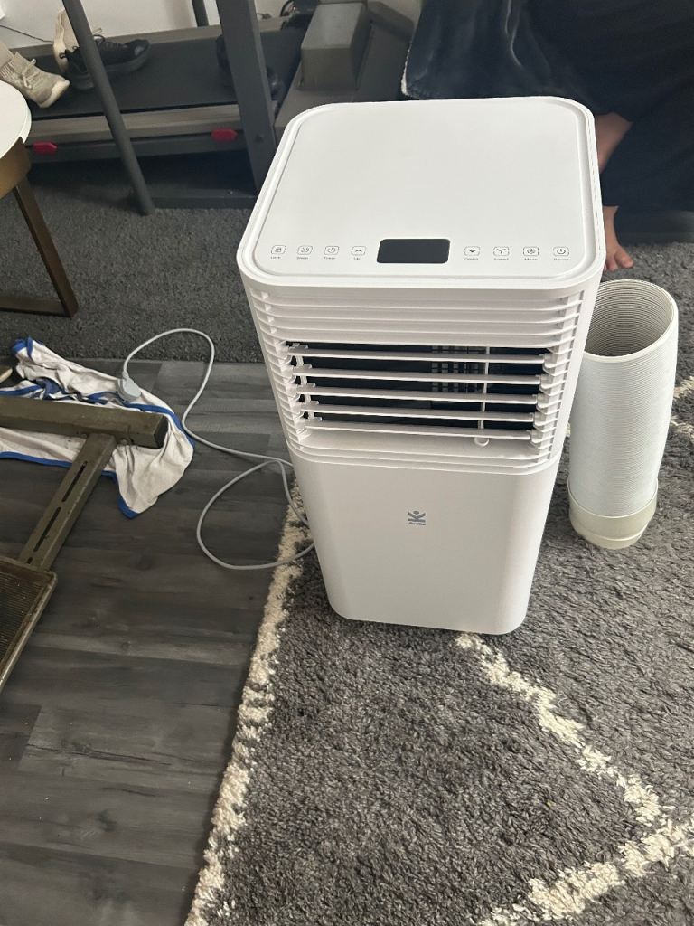 Avalla S-80 Portable Air Conditioner - As Good As New
