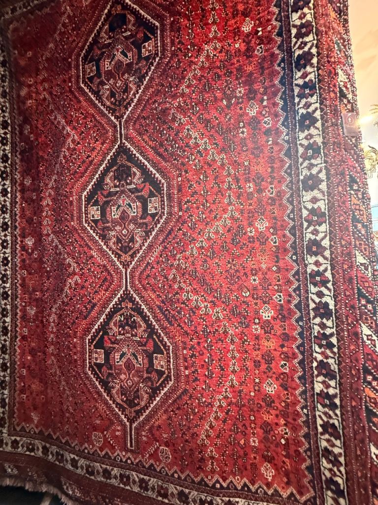 Handmade SHIRAZ rug 
