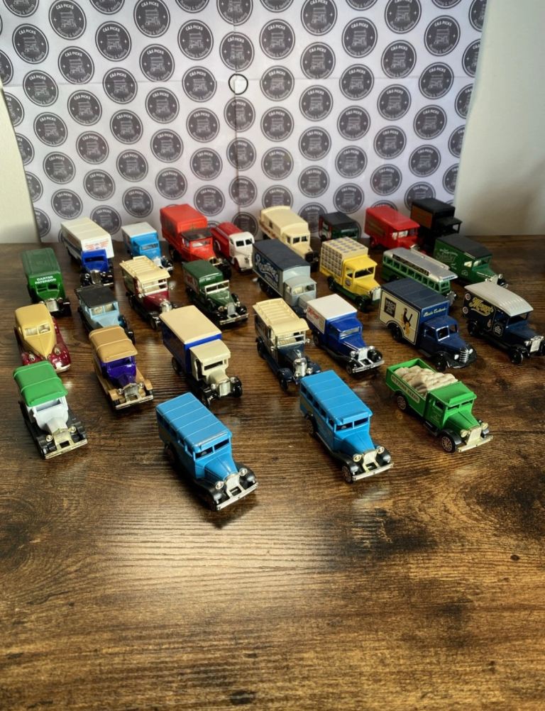 Huge Bundle Job Lot Of Corgi & Lledo Days Gone Diecast Cars Trucks Vehicles Vans