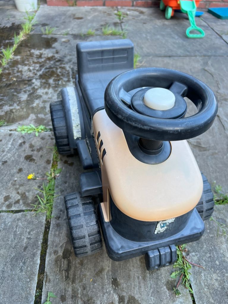 Kids Ride-On Tractor Toy – Black and Tan, Good Condition
