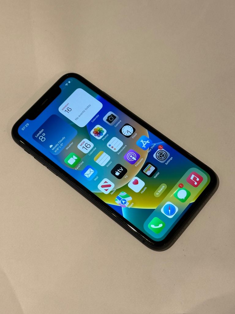 iPhone 11 64GB Grey Unlocked 