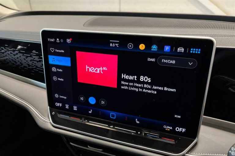 2025 Volkswagen Passat 1.5 eTSI Elegance 5dr DSG ESTATE PETROL Automatic