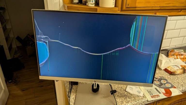 HP U27 4k monitor spare or repairs