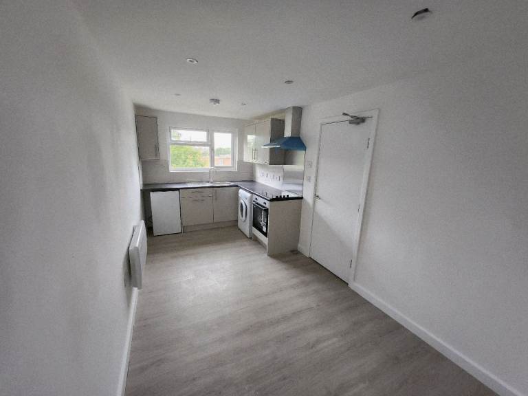 1 bedroom self contained flat in smethwick