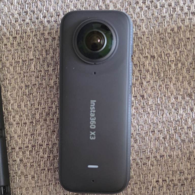 Insta360 X3 5.7K 360 Camera – Immaculate Condition – Genuine Spare Battery + 32GB Card