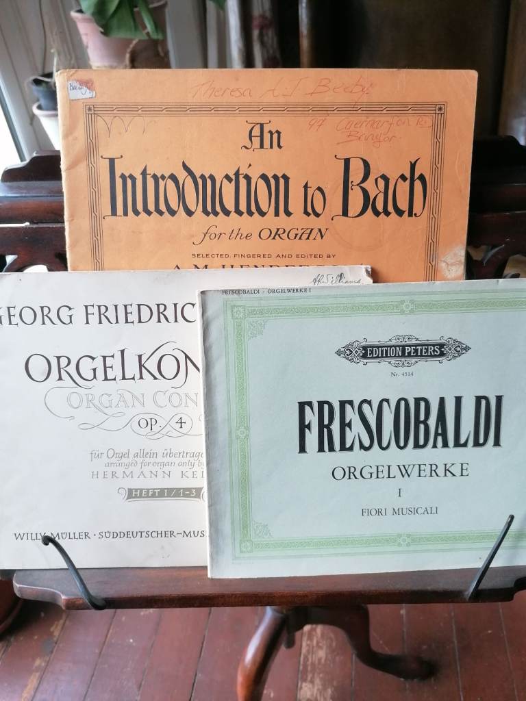 Music for classical organ /Baroque ,Bach ,Handel Frescobaldi.