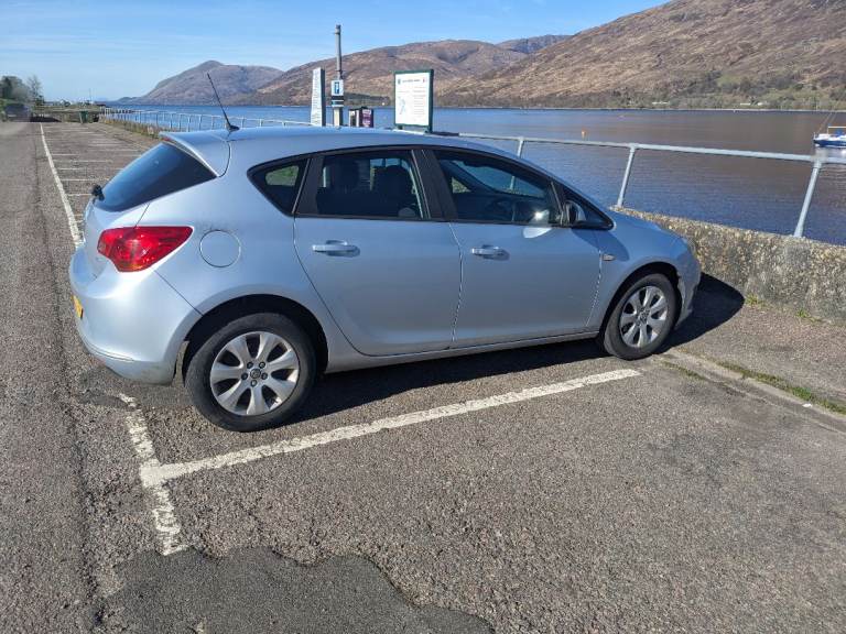 Vauxhall Astra 5 Door Hatchback (2014), Manual, 1598 cc, MOT to Nov 26