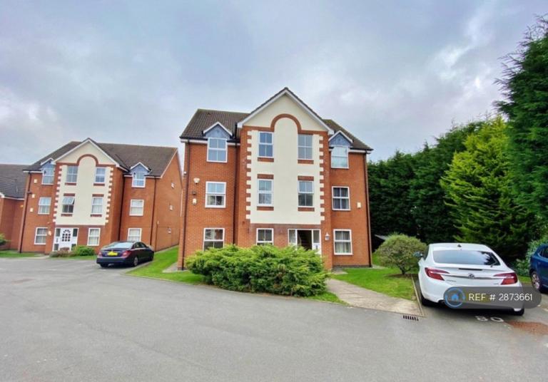 2 bedroom flat in Windsor Court, Coventry, CV3 (2 bed) (#2873661)