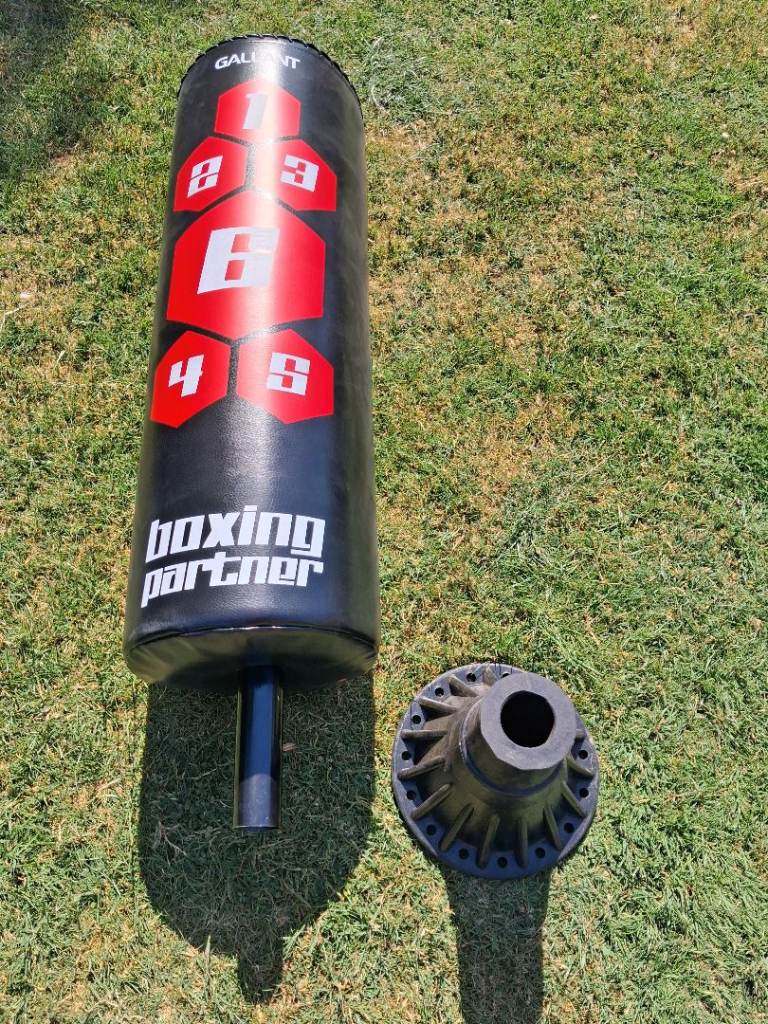 Gallant Free Standing Boxing Punch Bag – Good Condition