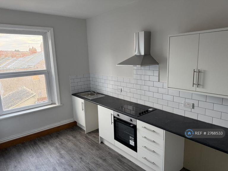 Studio flat in Seaside Lane, Easington, SR8 (#2768533)