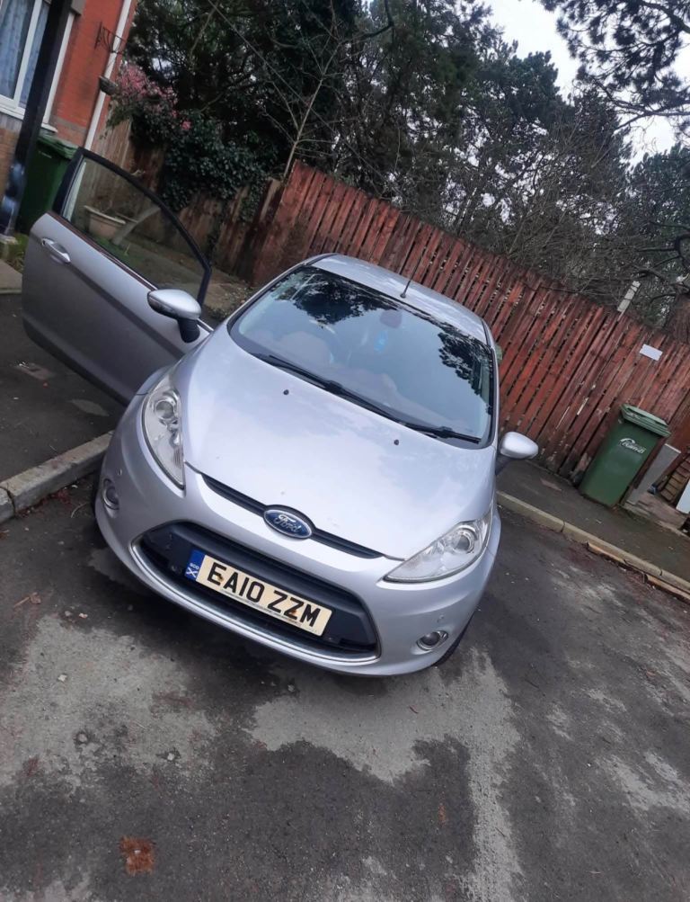 Ford fiesta 2010 1.6 tdci mot December 2026 131k 