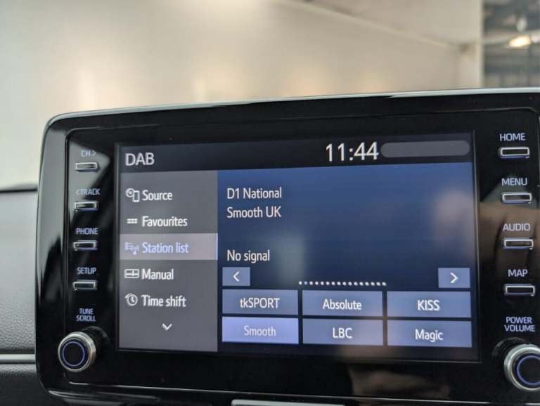 2022 Toyota Yaris 1.5 VVT-h Design Hatchback 5dr Petrol Hybrid E-CVT Euro 6 (s/s) (116 ps) -  HAT...