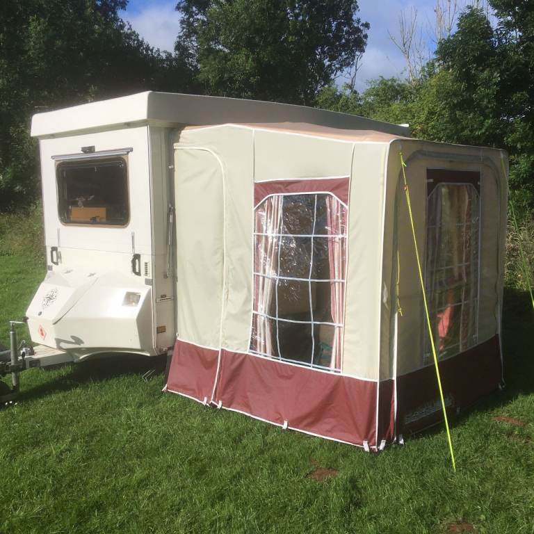 Gobur Carousel slimline folding caravan 12/2