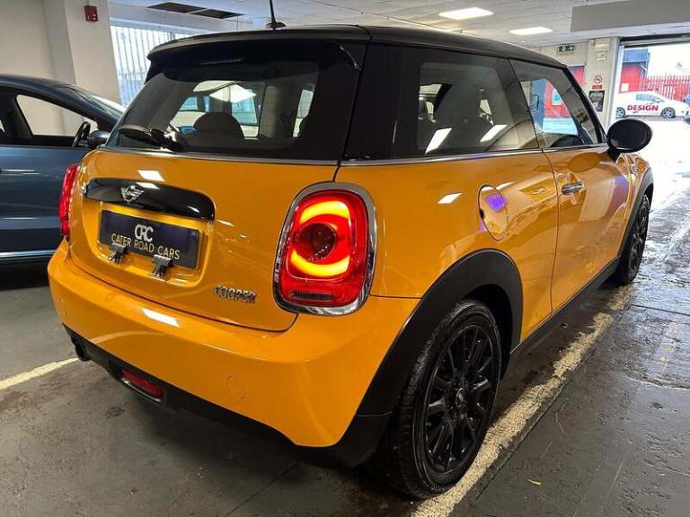 2017 MINI Hatch 1.5 Cooper Hatchback 3dr Petrol Manual Euro 6 (s/s) (136 ps) Hatchback Petrol Manual