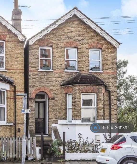 2 bedroom flat in Ravensbourne Road, Bromley, BR1 (2 bed) (#3011894)