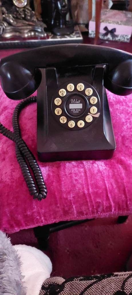 REDUCED Black Push Button Telephone 