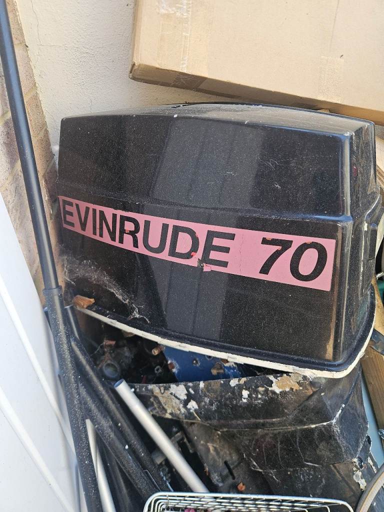 Evinrude 70hp outboard breaking