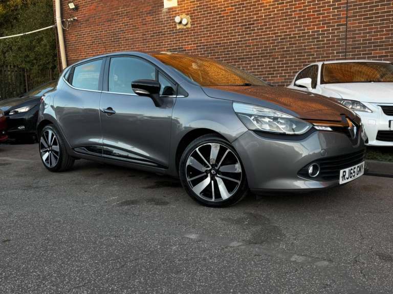 2015 Renault Clio 1.5 dCi Dynamique S MediaNav EDC Euro 5 5dr HATCHBACK Diesel Automatic
