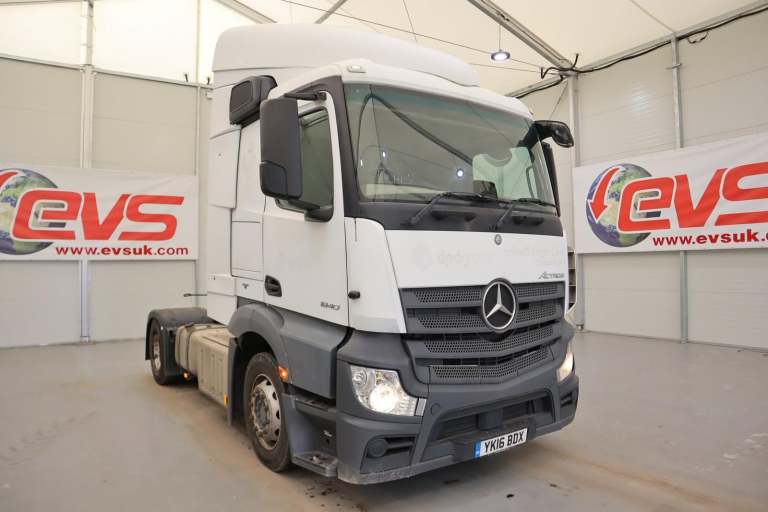2016 (16 PLATE) Mercedes Benz Actros 1840 4x2 Euro 6 Tractor Units