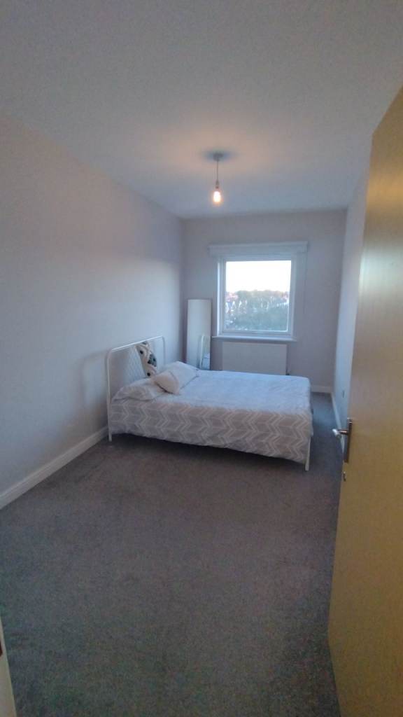 Spacious & cosy double room available furnished let SE20