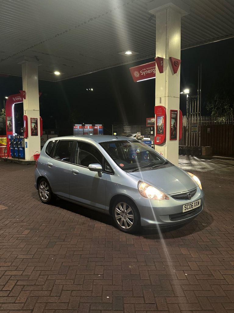 Automatic Honda Jazz 1.4 Petrol Low Mileage Long MOT
