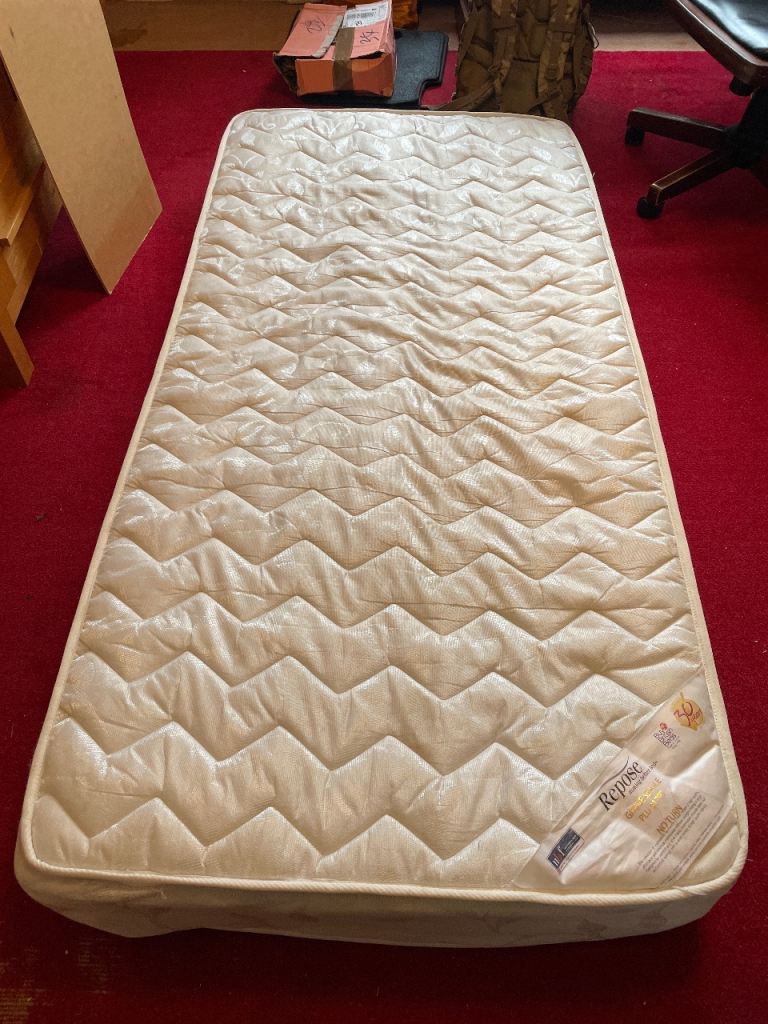 Single mattress, clean, no stains