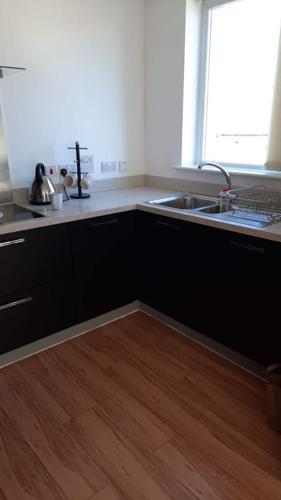 Flat to share with a female in NE8 2EY Newcastle