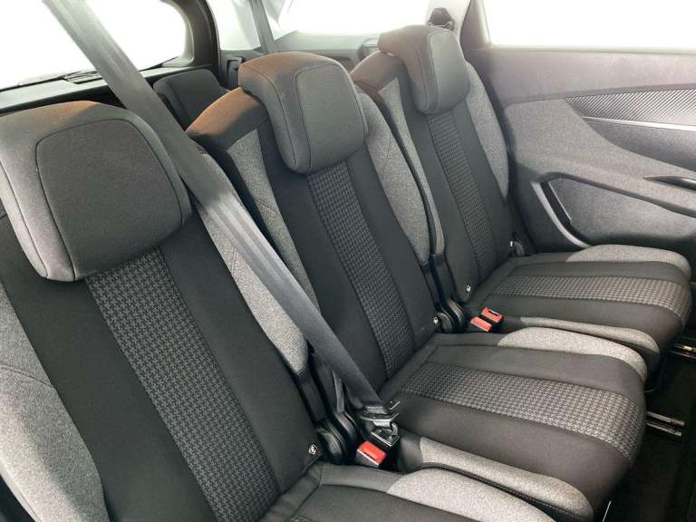 2020 Peugeot 5008 1.2 PureTech Active 5dr Crossover/SUV PETROL Manual