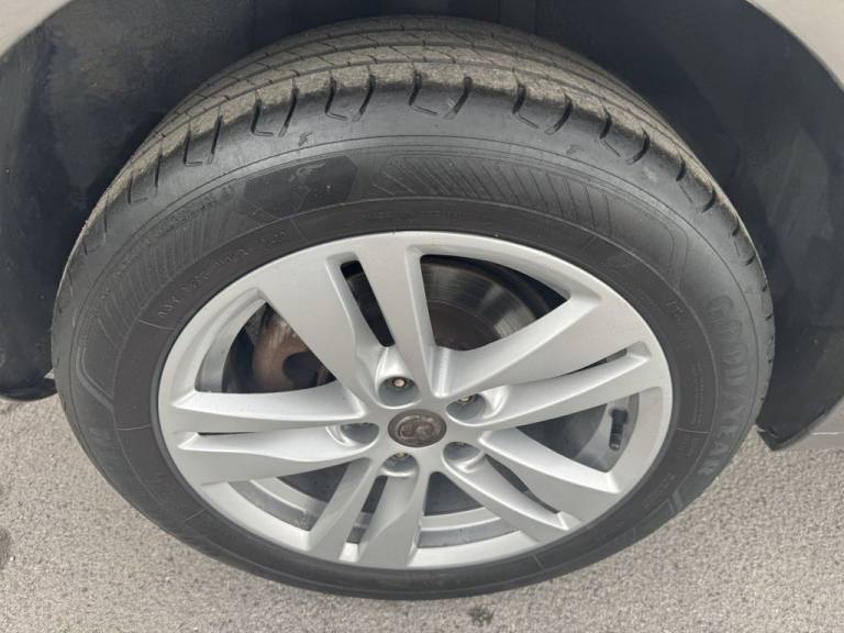 2017 Vauxhall Astra 1.0i Turbo ecoFLEX Design Sports Tourer 5dr Petrol Manual Euro 6 (s/s) (105 E...