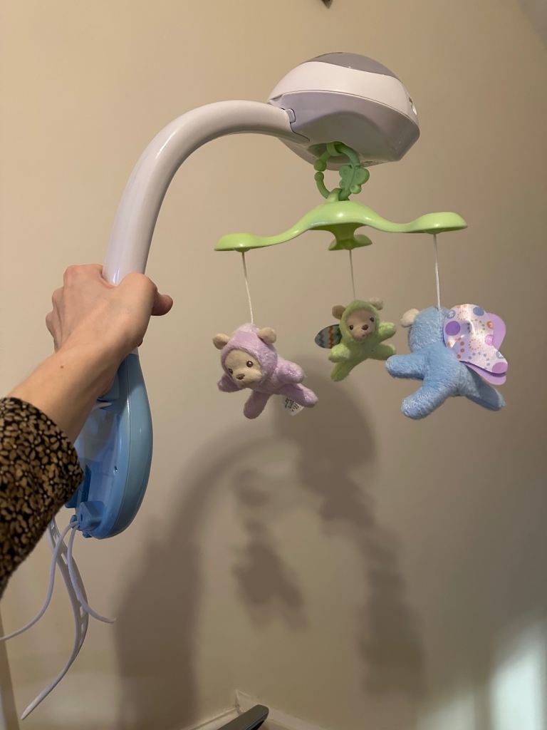 FREE cot mobile like new 