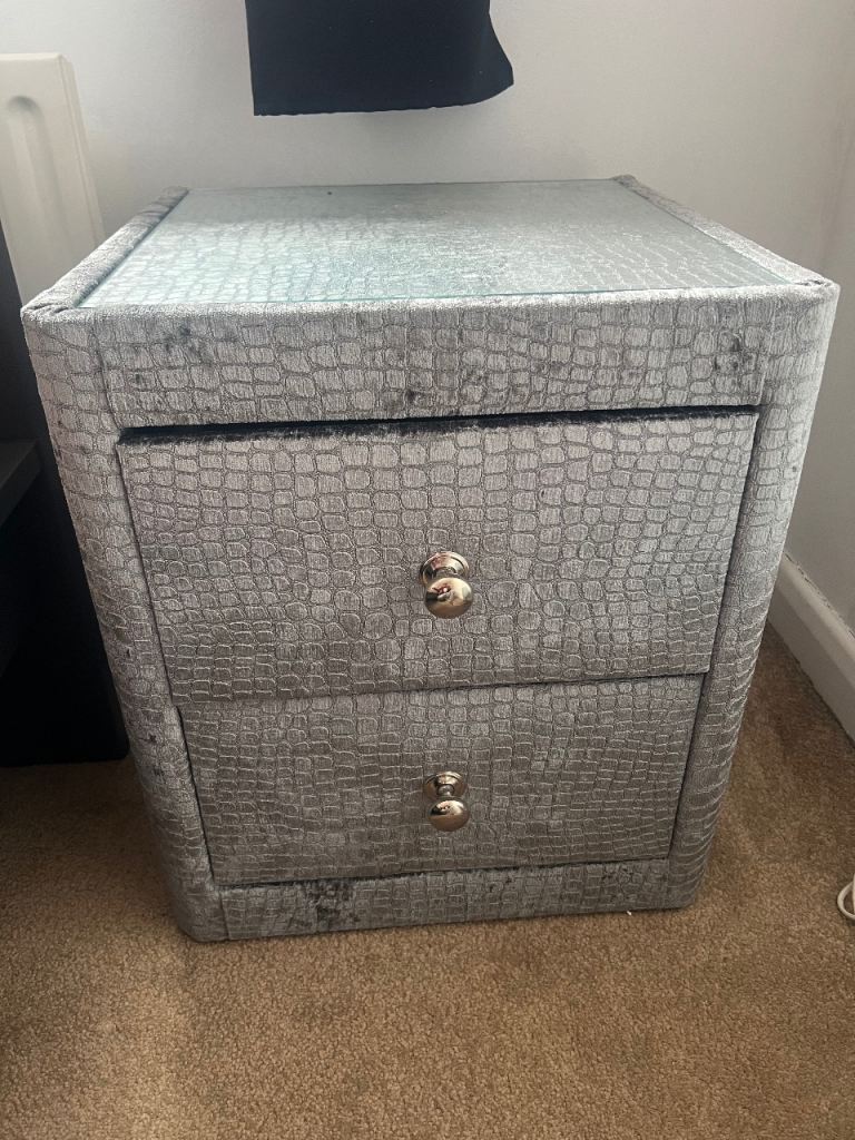 Elegant Side Table – Velvet Top with Glass Finish