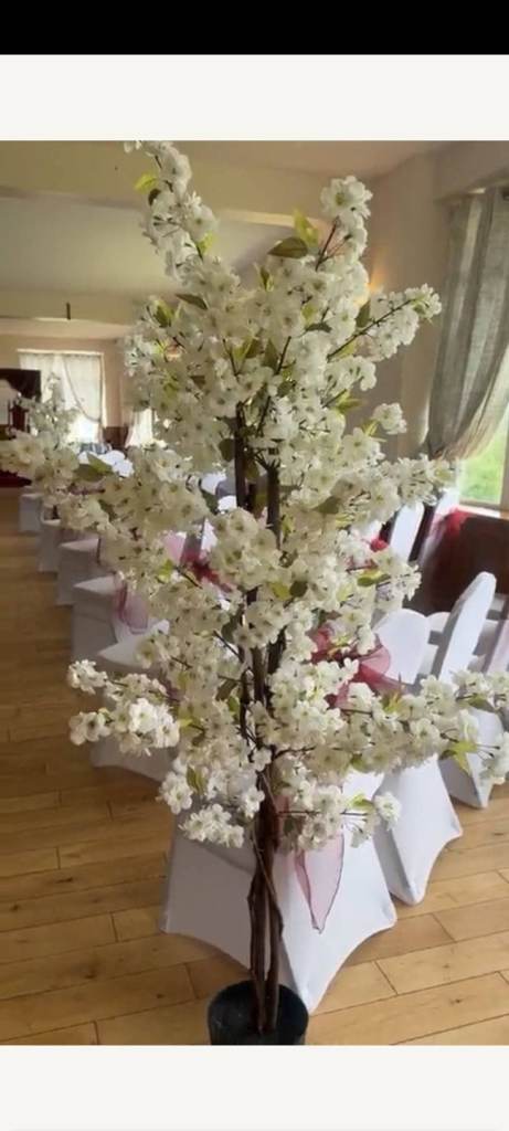 2 Artificial Cherry blossom tree's 