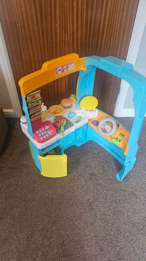 Fisher-Price Servin' Surprises Food Truck Playset - Good Condition
