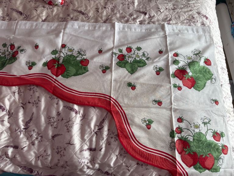 Strawberries kitchen curtains 