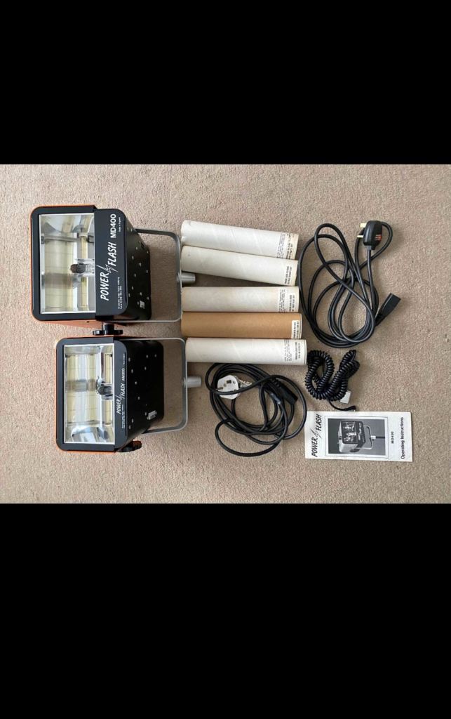 POWERFLASH Studio Flash Lights AM200 & MD400 with Stands