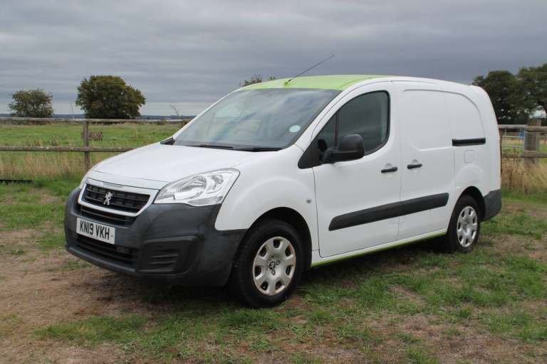 2019 Peugeot Partner 552 SE 67 Van Auto PANEL VAN Electric Automatic