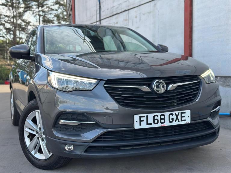 2018 Vauxhall Grandland X 1.2 Turbo SE Euro 6 (s/s) 5dr HATCHBACK Petrol Manual