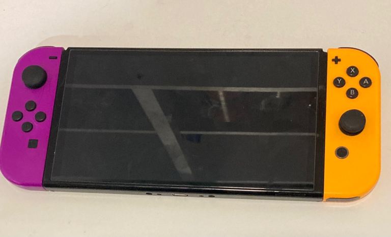 Nintendo switch OLED with 500gb memory card 