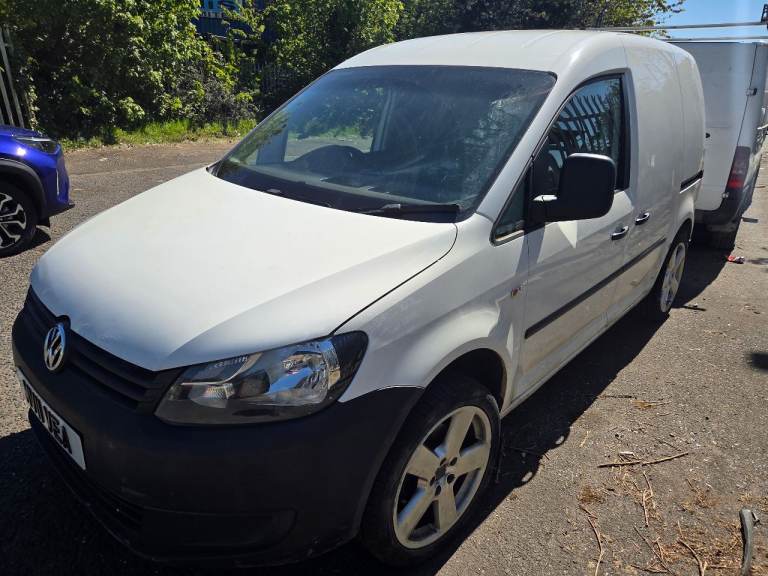 Vw caddy 2011 needs attention read description 