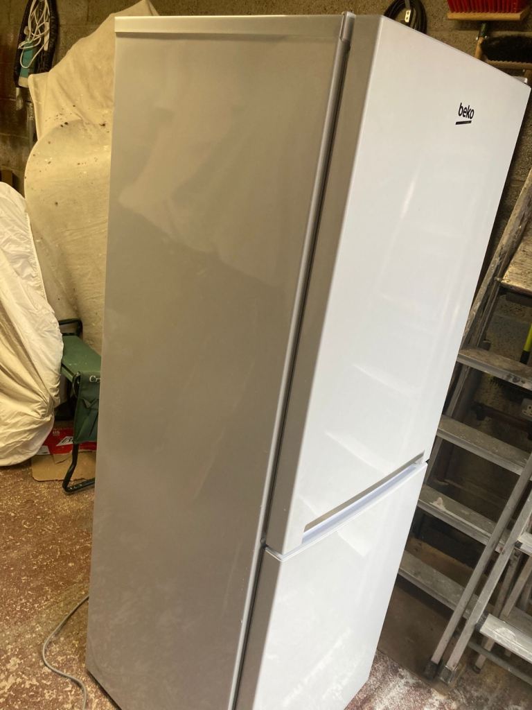 Beko Fridge Freezer - White, Good Condition