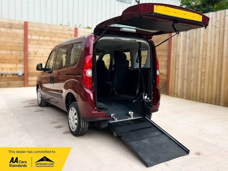 2014 Fiat Doblo 3 Seat Petrol Wheelchair Accessible Disabled Access Vehicle WAV MPV Petrol Manual
