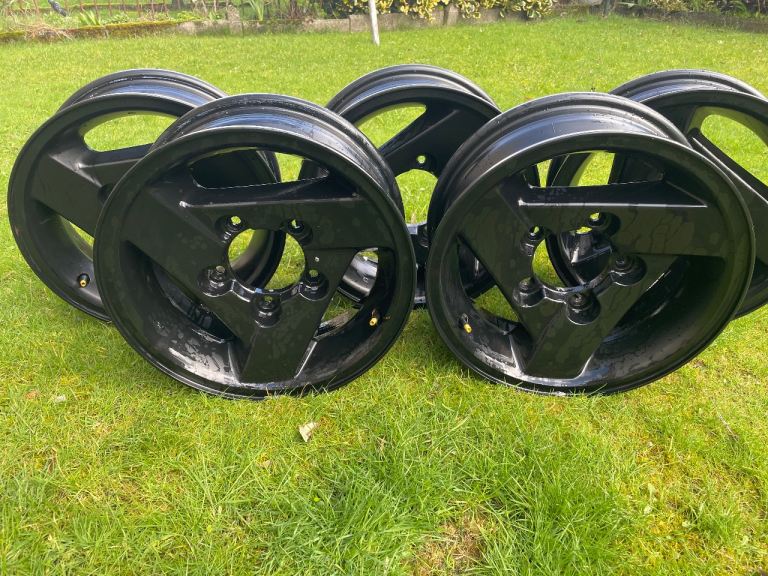 Suzuki Jimny 15” Ronal alloys (Refurbished)