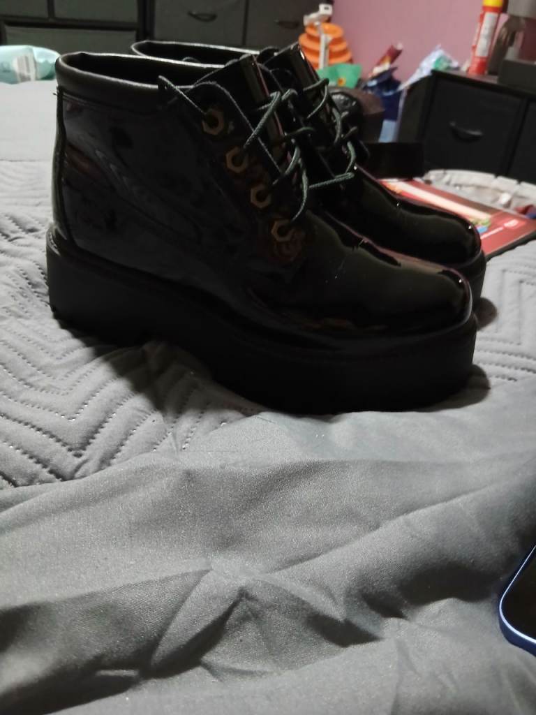 Timberland Black Patent Leather Platform Boots – As Good As New