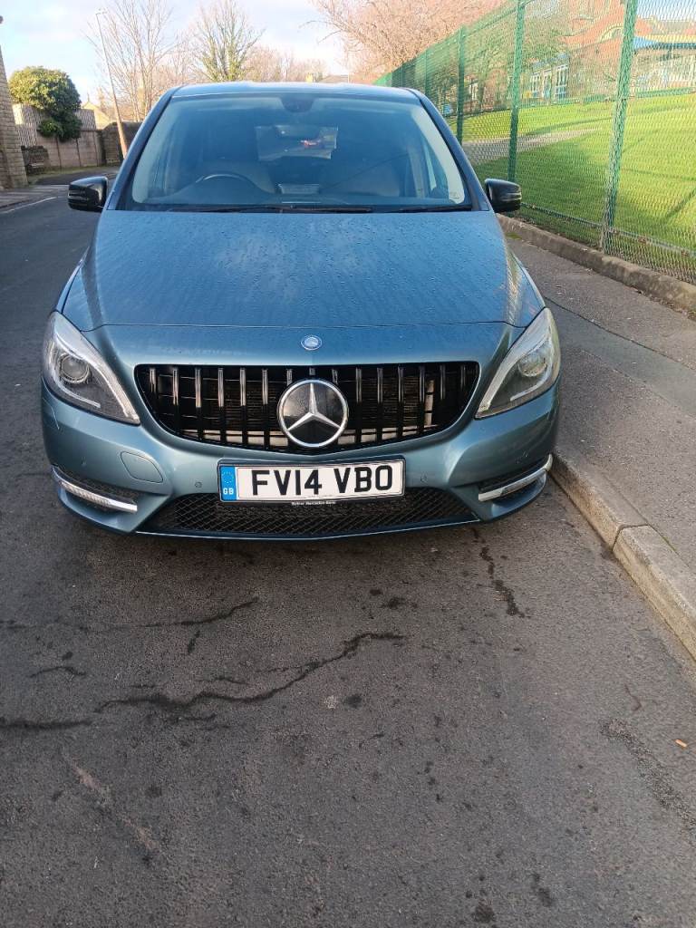 Mercedes-Benz b-180 2014 manual
